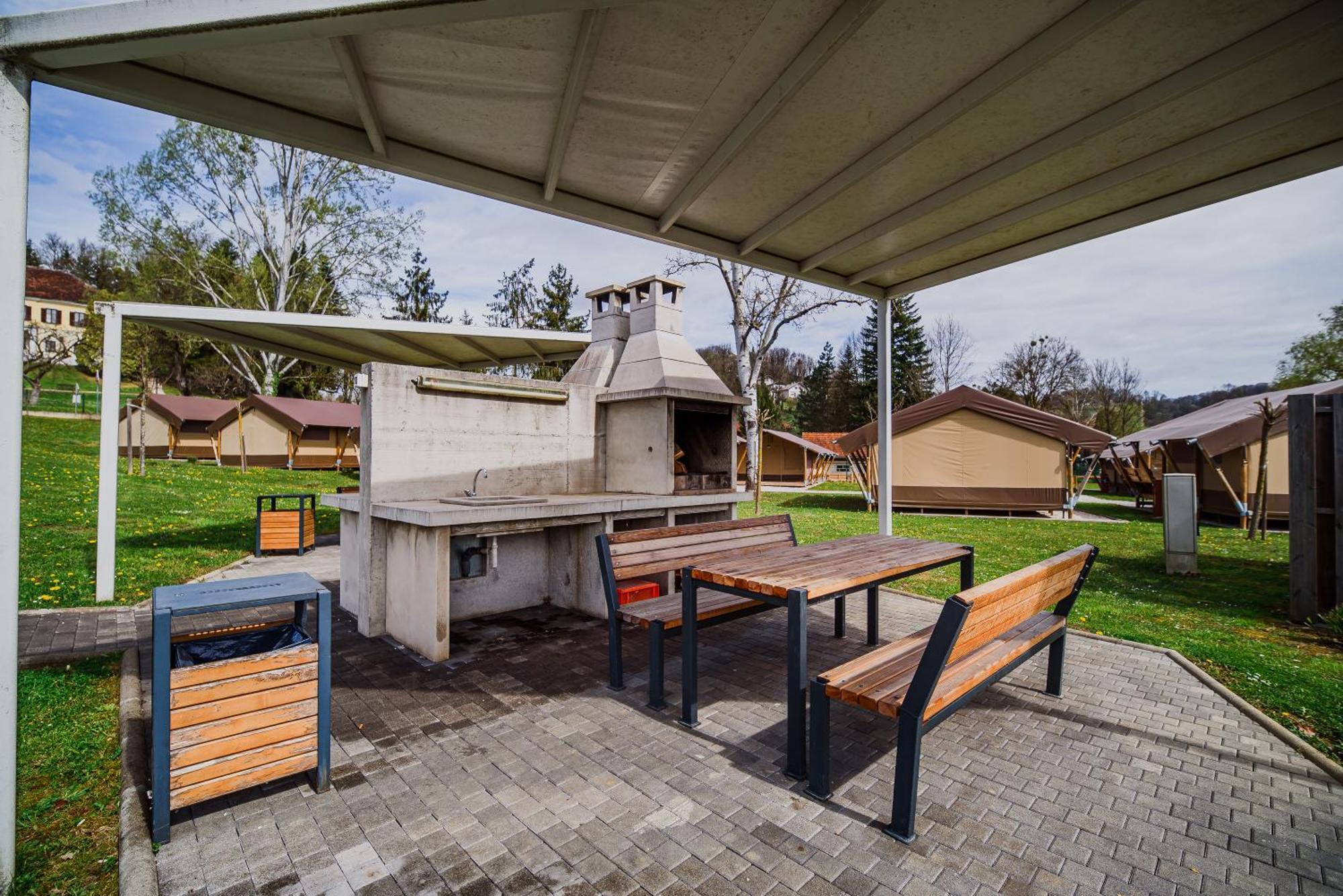 Glamping Tents In Tuhelj With Thermal Riviera Tickets Tuheljske Toplice Bagian luar foto